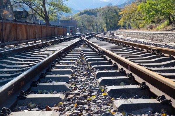 改性尼龍PA6和PA66在高速鐵路、機(jī)車工業(yè)中的應(yīng)用